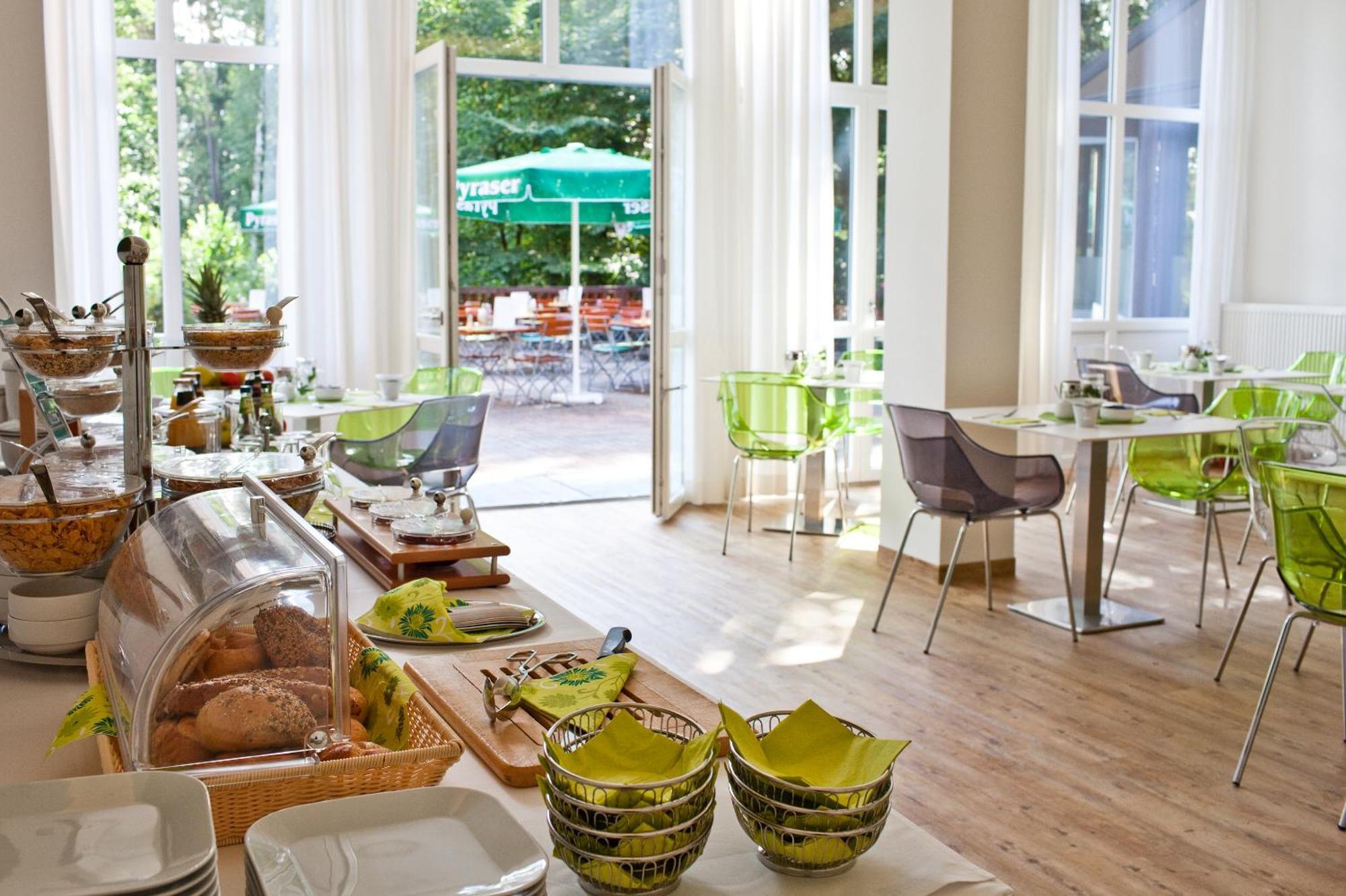 Hotel Restaurant Anders Schwarzenbruck Exterior photo